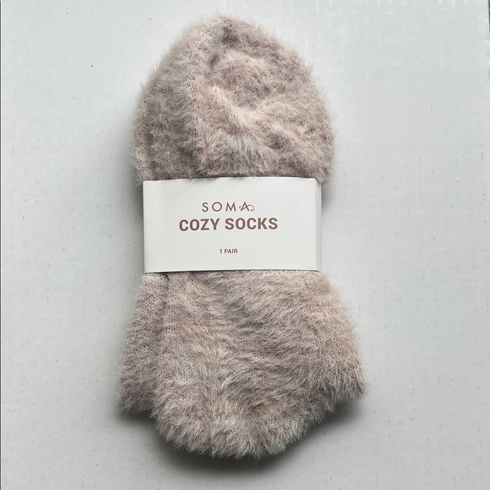 Soma Fuzzy Socks in Light Pink